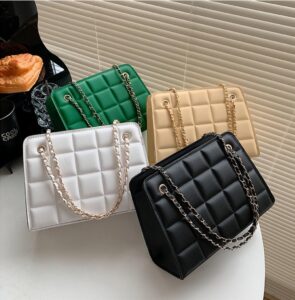 Quilted chain strap bag